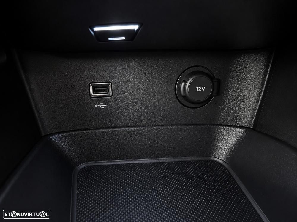 Peugeot 5008 1.5 BlueHDi Allure EAT8 - 37