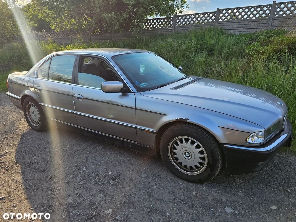 BMW Seria 7 - 2