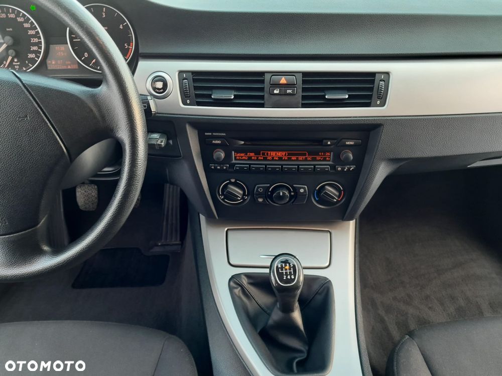 BMW Seria 3 320d DPF - 11