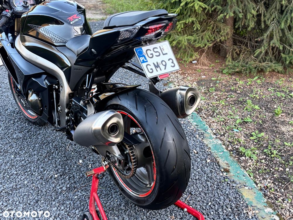 Suzuki GSX-R - 17