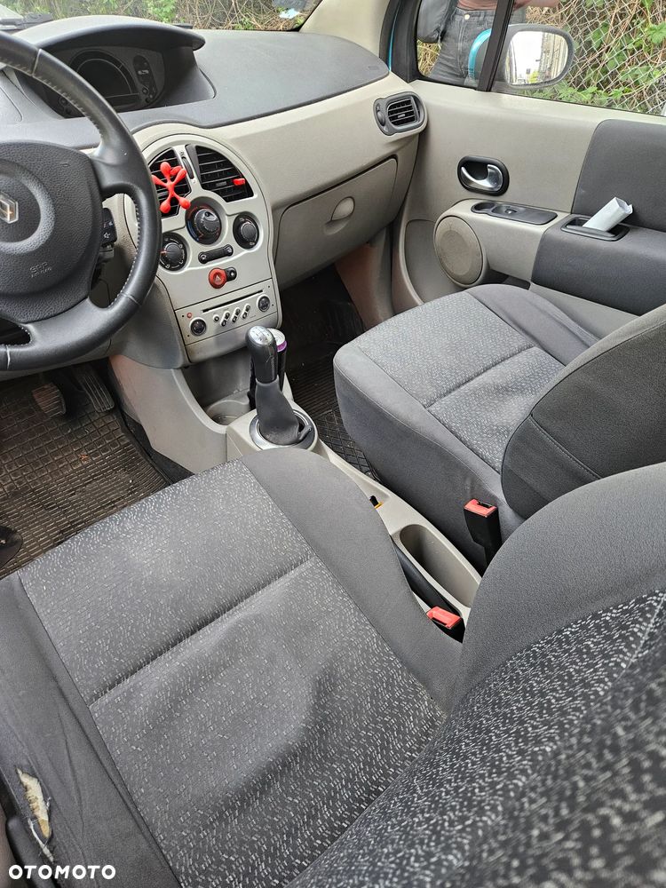 Renault Modus - 11