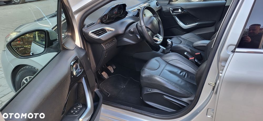 Peugeot 208 1.4 HDi Business Line - 9