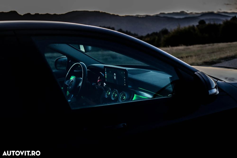 Mercedes-Benz C 220 d 4Matic 9G-TRONIC AMG Line - 33