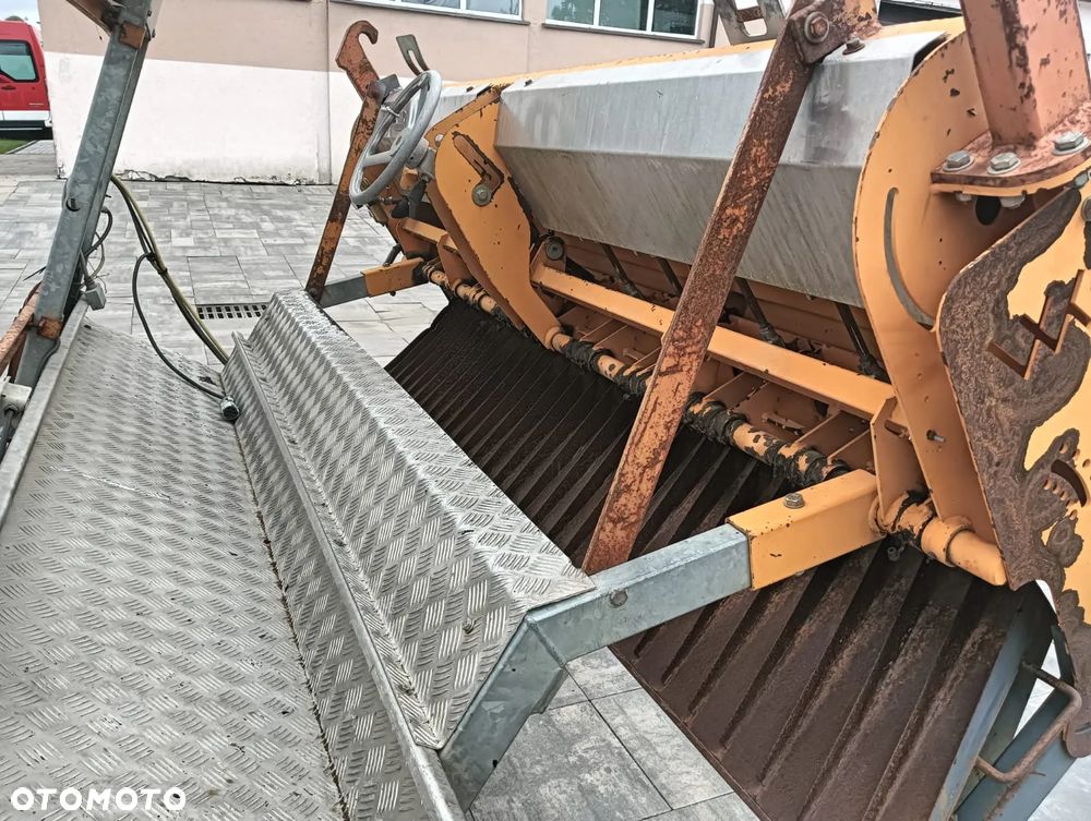 Posypywarka zawieszana Rozsypywacz grysu Rozsiewacz piasku i soli - 6