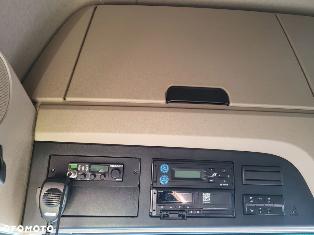 Mercedes-Benz Actros - 10