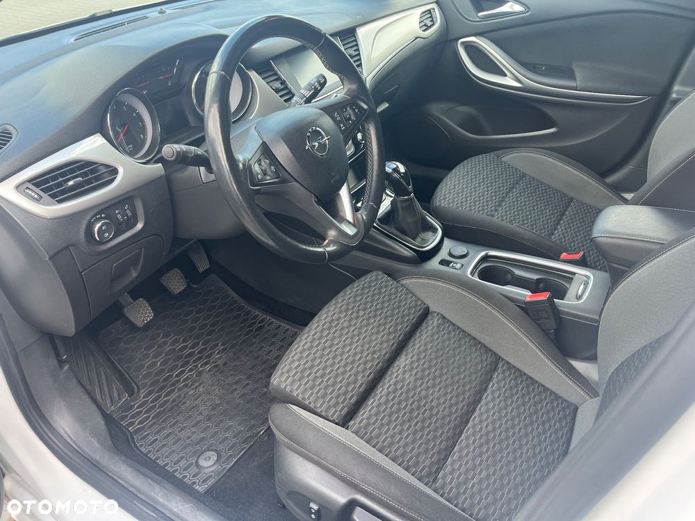 Opel Astra 1.2 T Elegance S&S - 8