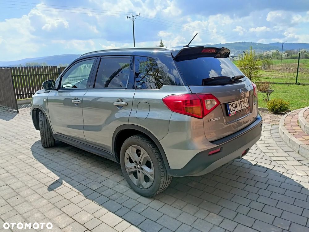 Suzuki Vitara 1.6 Comfort 2WD - 10