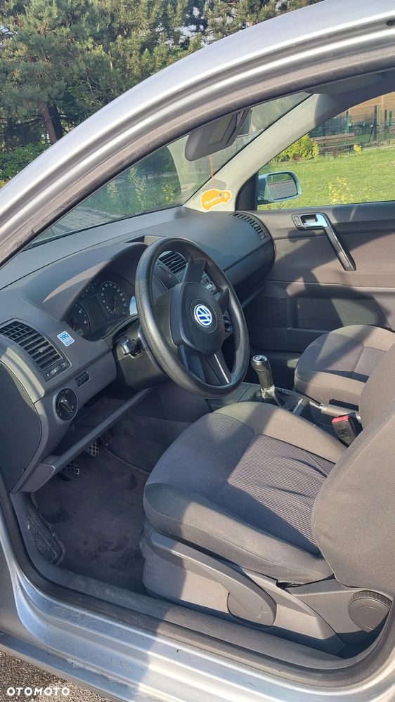 Volkswagen Polo - 4