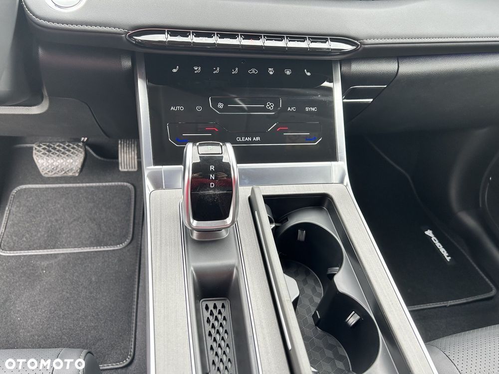 Chery Tiggo 4 1.5 GDI HEV Prestige DHT - 12