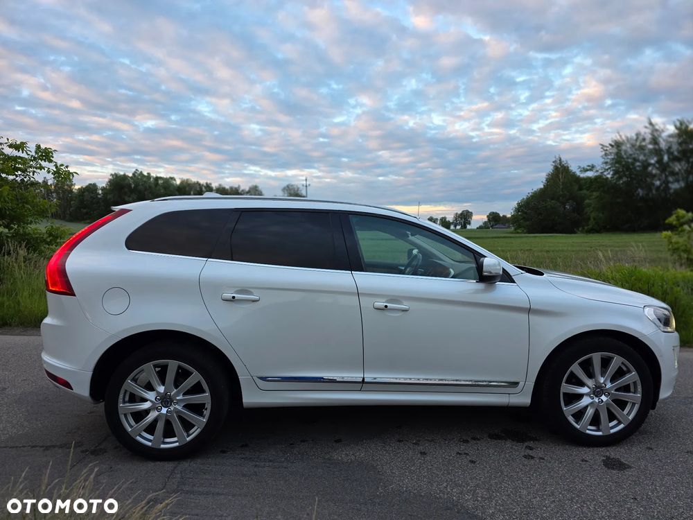 Volvo XC 60 D5 AWD Summum - 16