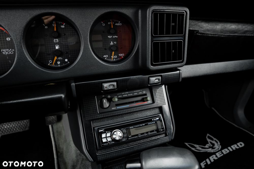 Pontiac Firebird - 25