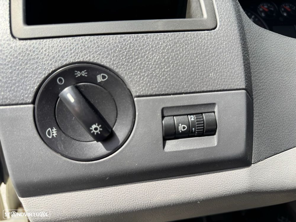 VW Transporter - 13