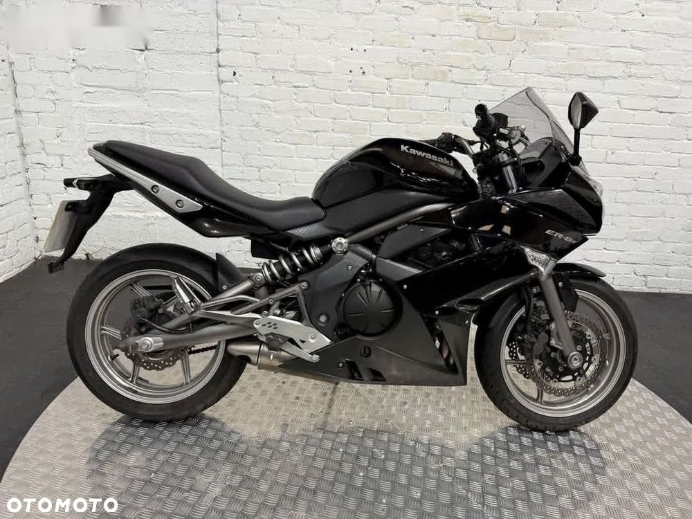 Kawasaki ER - 2