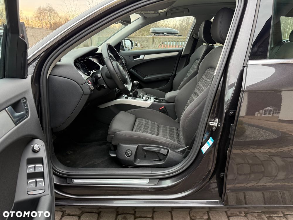 Audi A4 Avant 2.0 TDI DPF S line Sportpaket - 11