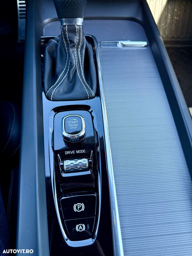 Volvo XC 60 D4 Geartronic RDesign - 16