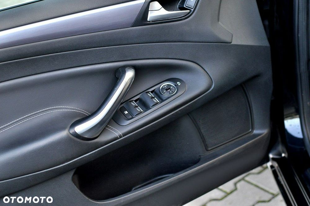 Ford Mondeo 2.0 TDCi Ambiente - 14