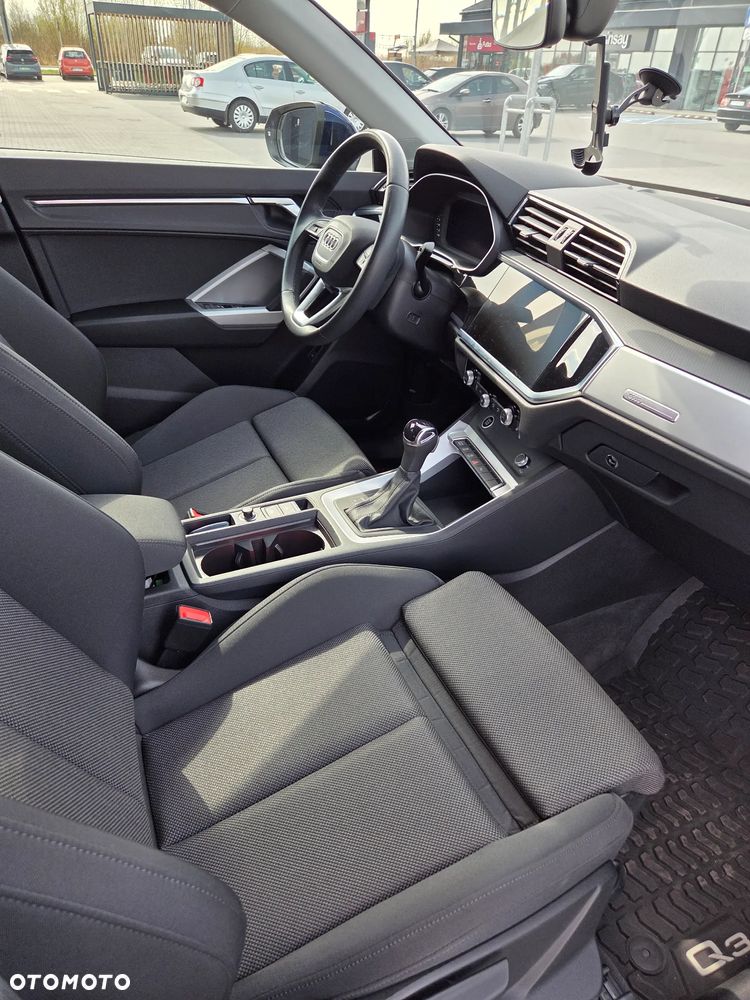 Audi Q3 - 17