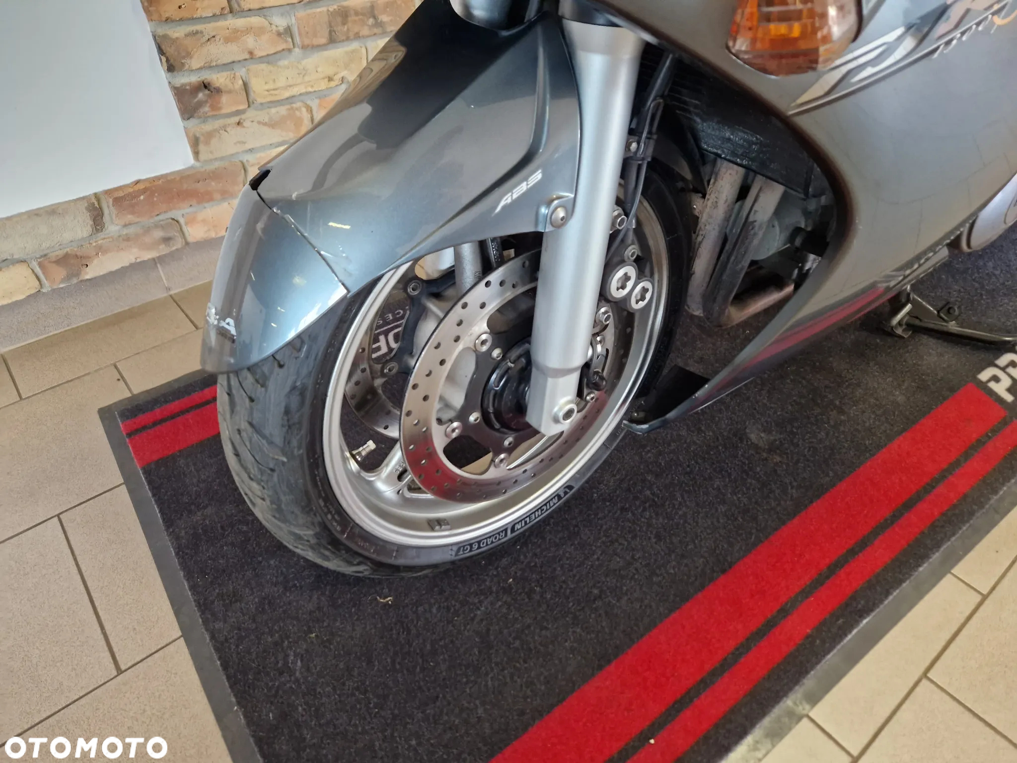 Yamaha FJR - 18