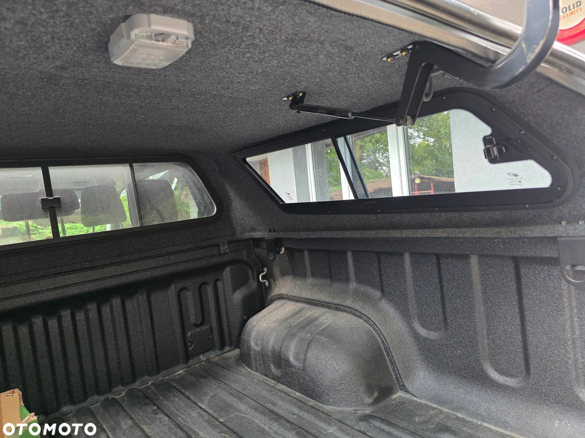 Toyota Hilux - 2