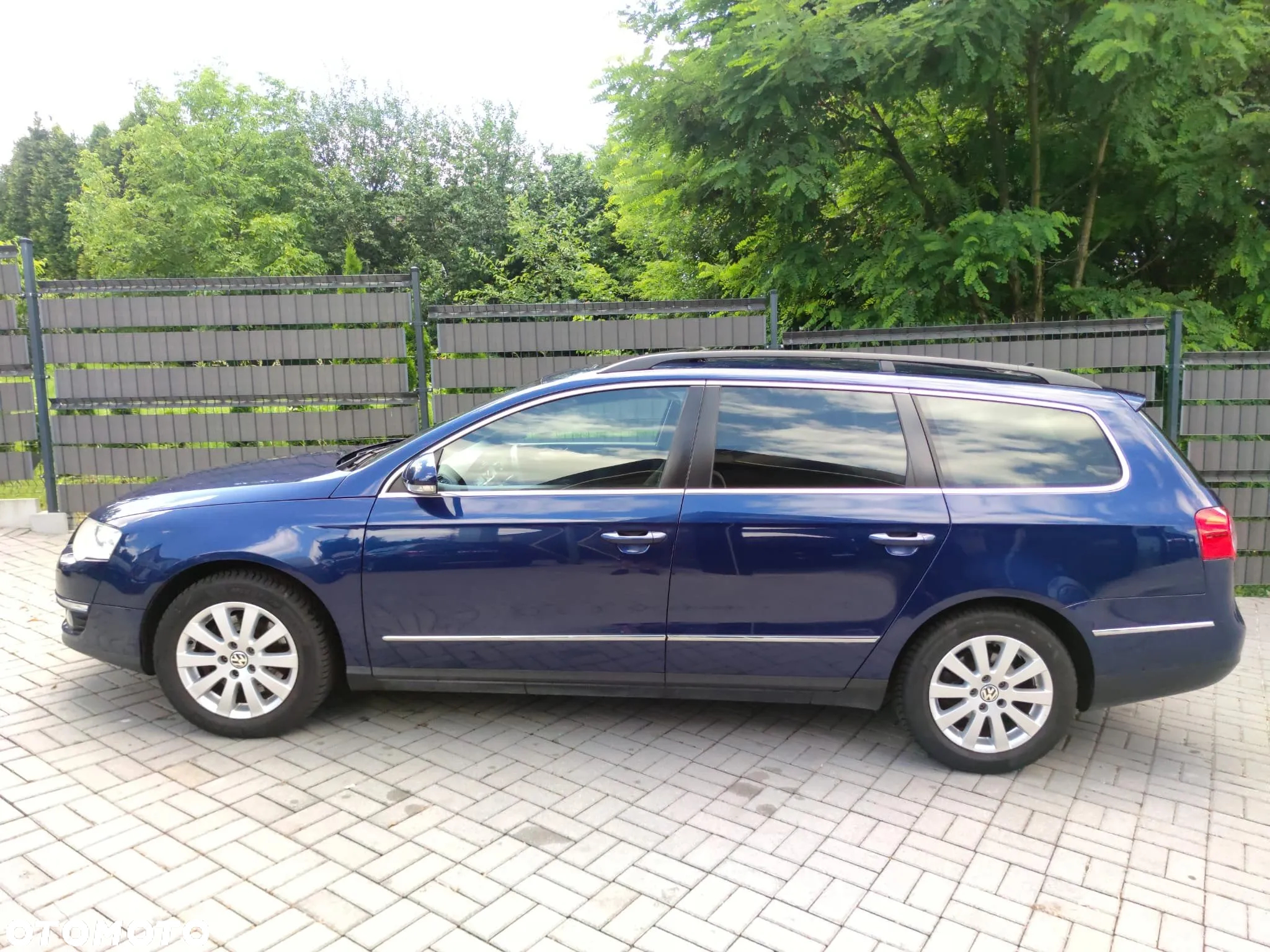 Volkswagen Passat 2.0 TDI DPF Highline - 19