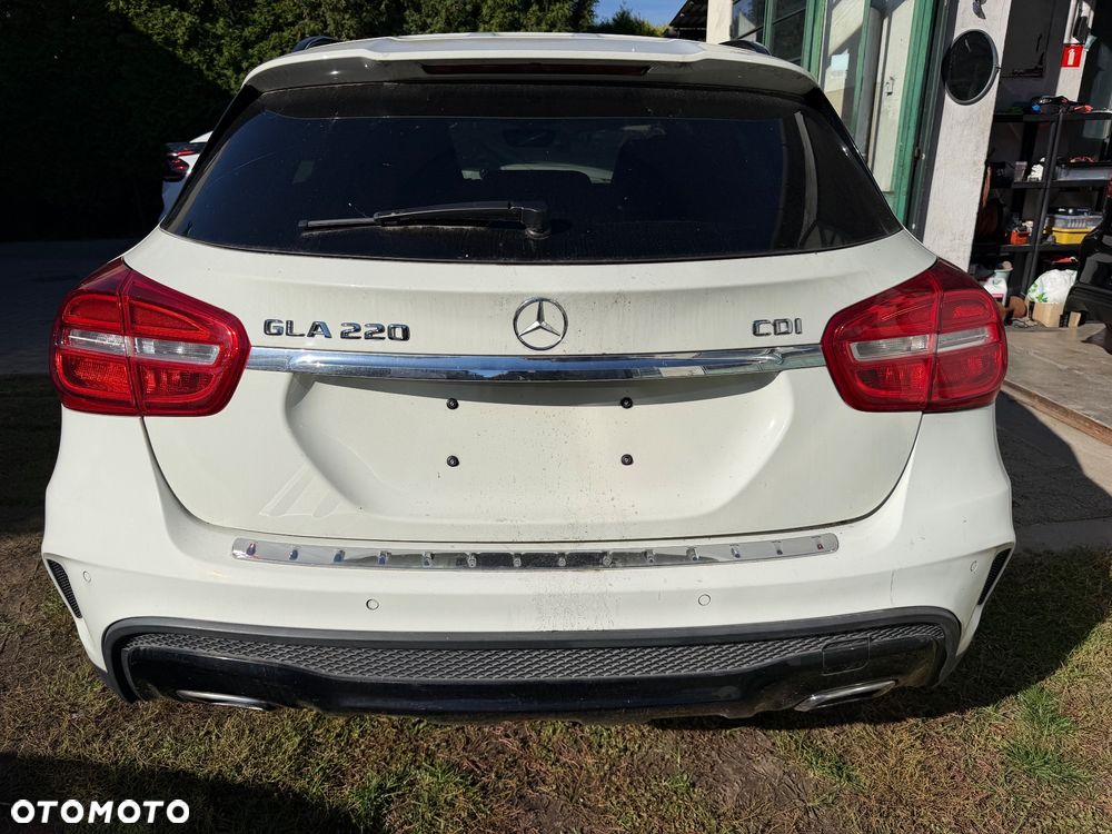 Mercedes-Benz GLA 220 CDI 7G-DCT AMG Line - 6