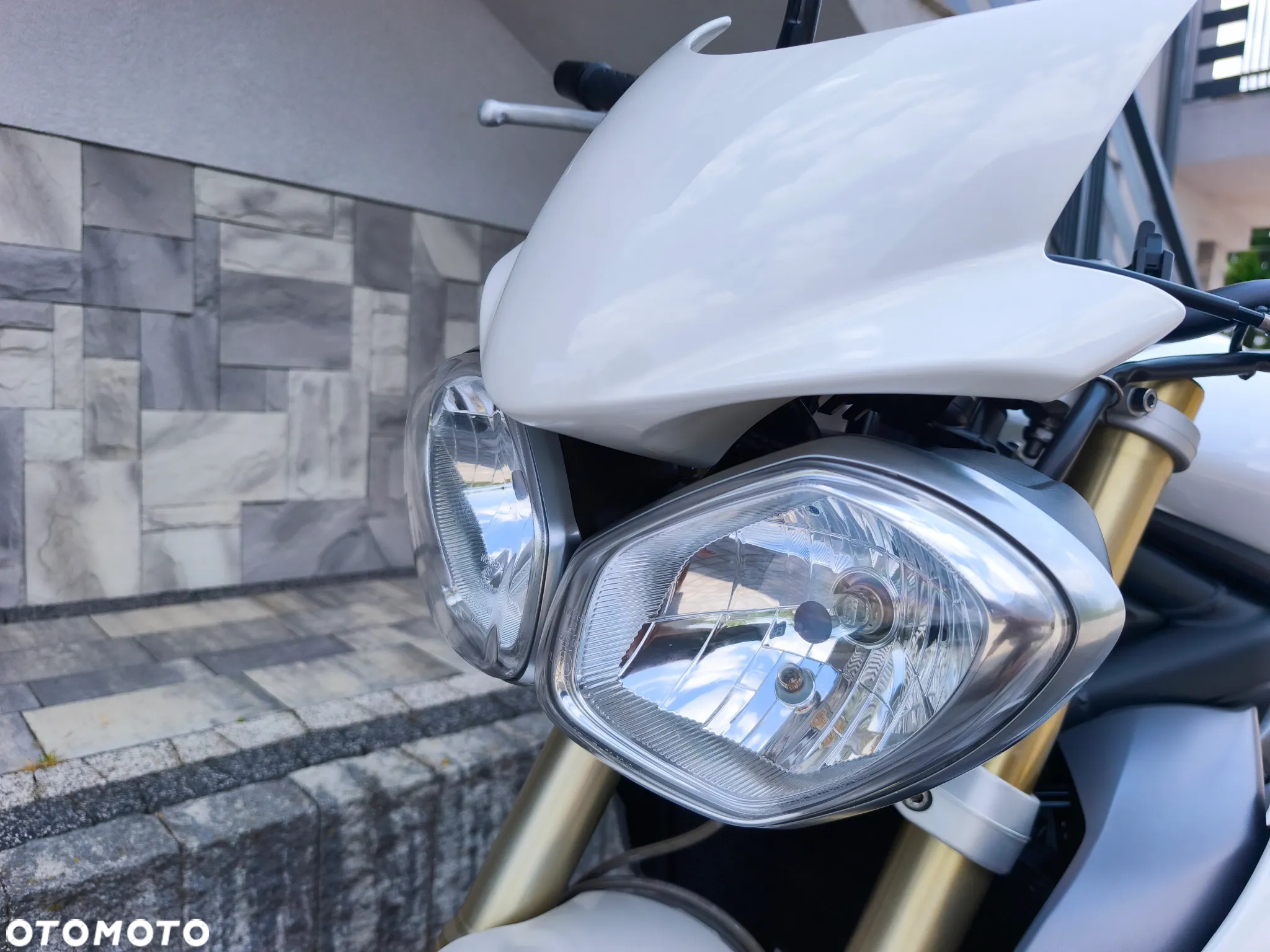 Triumph Street Triple - 30