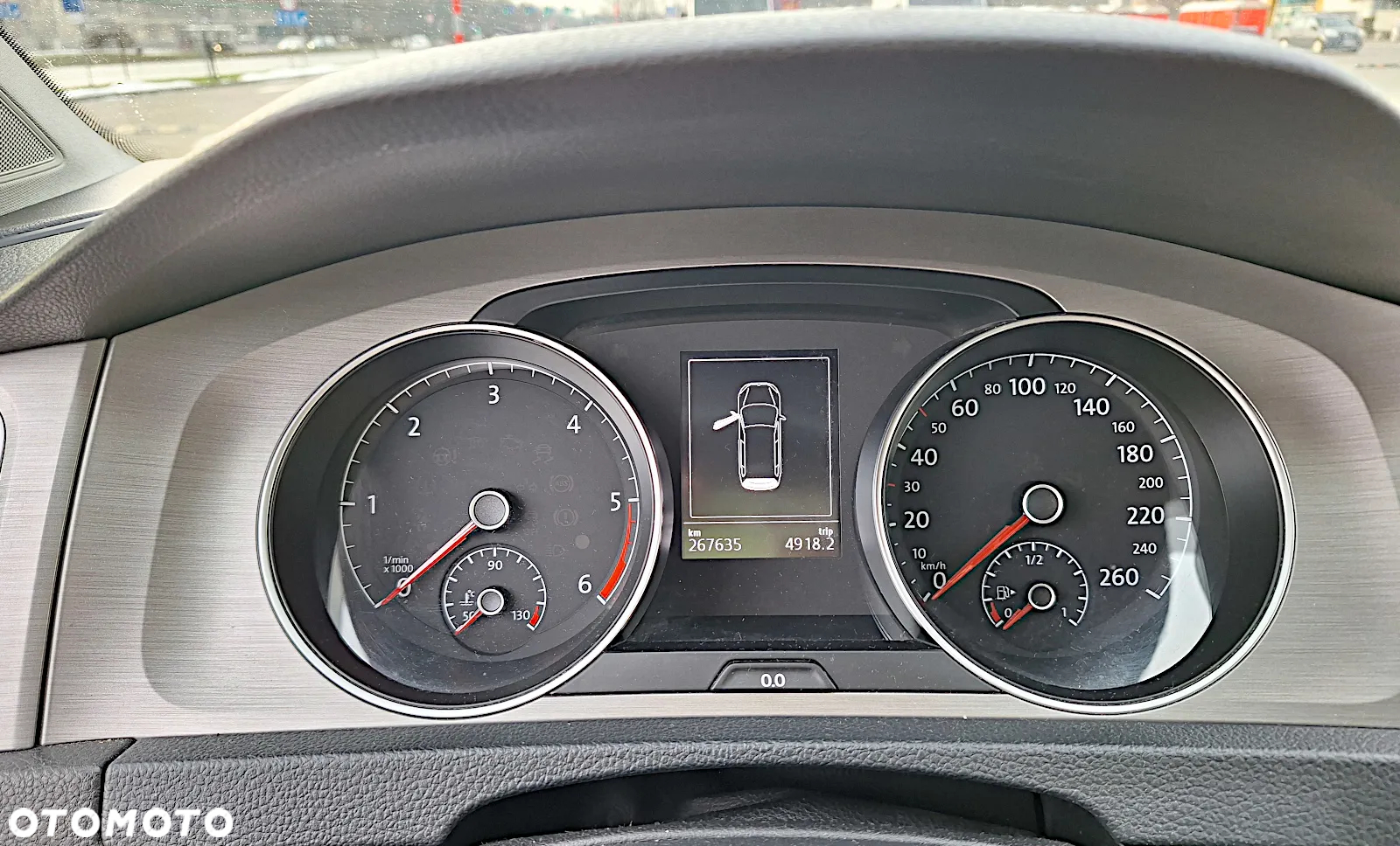 Volkswagen Golf 1.6 TDI BlueMotion Technology Comfortline - 10