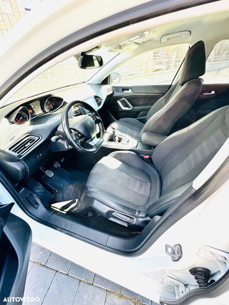 Peugeot 308 PureTech 130 GPF Stop & Start Allure - 13