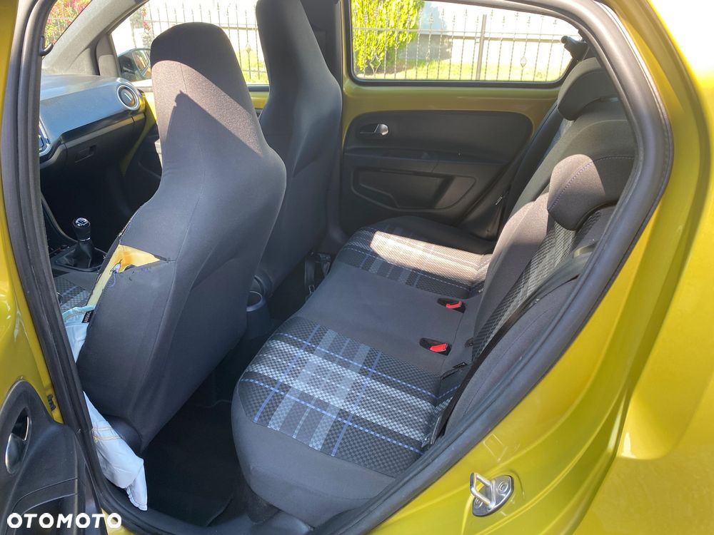 Volkswagen up! club - 8