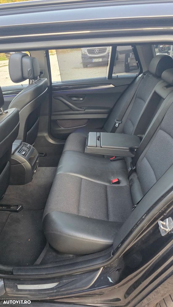 BMW Seria 5 525d xDrive Sport-Aut. Luxury Line - 25