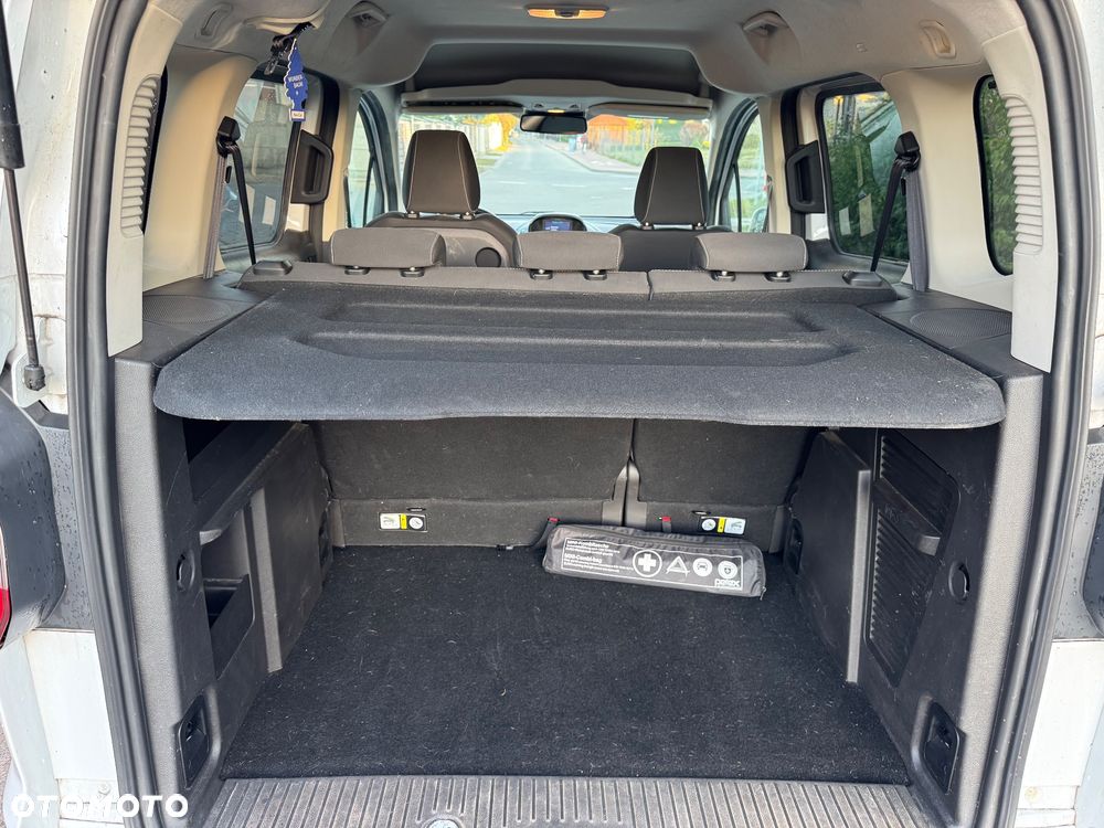 Ford Tourneo Courier 1.0 EcoBoost S&S Titanium - 18