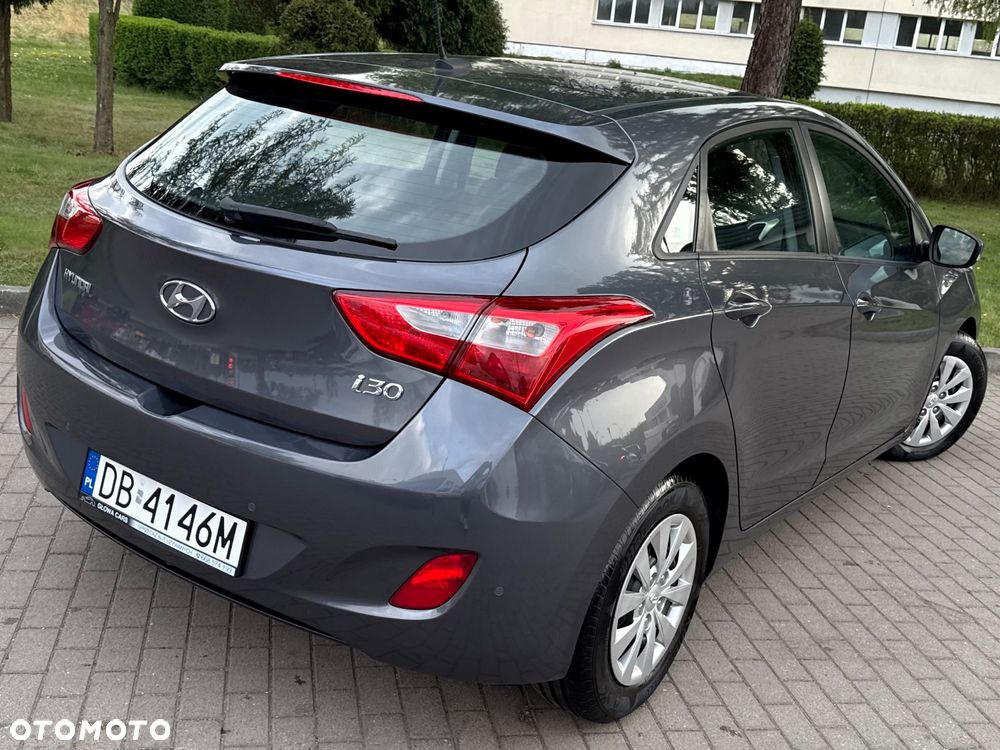 Hyundai i30 blue 1.6 CRDi Passion - 20