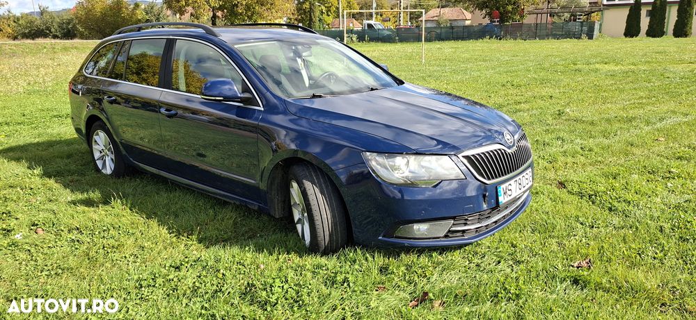Skoda Superb 2.0 TDI DSG Comfort - 8