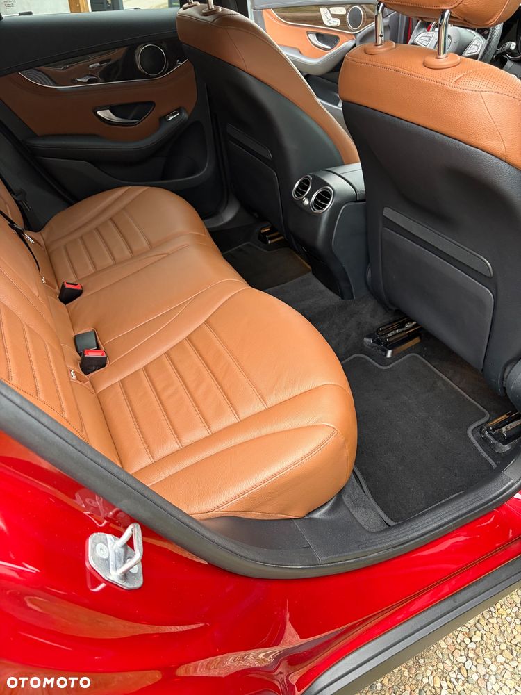 Mercedes-Benz GLC 300 4Matic 9G-TRONIC - 20