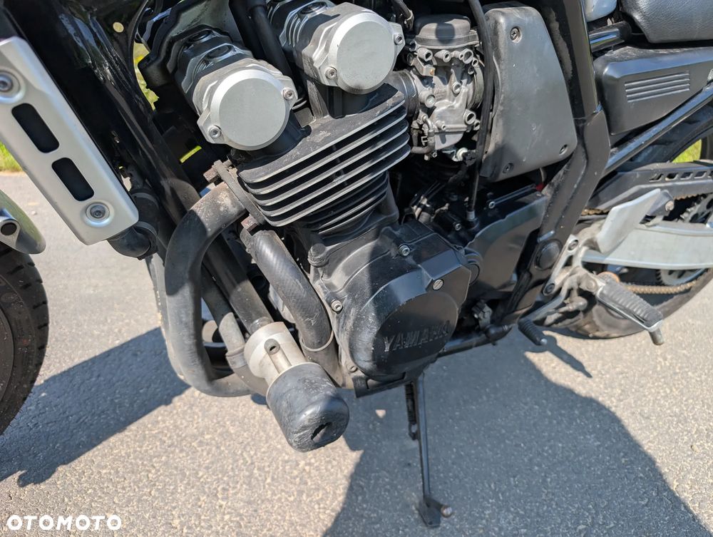 Yamaha FZS - 9