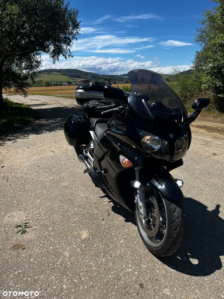 Yamaha FJR - 11