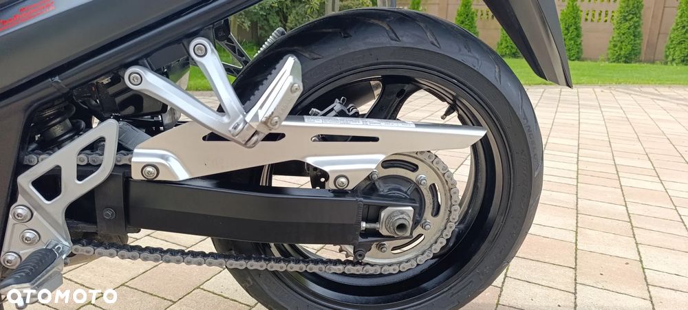 Suzuki GSX - 34