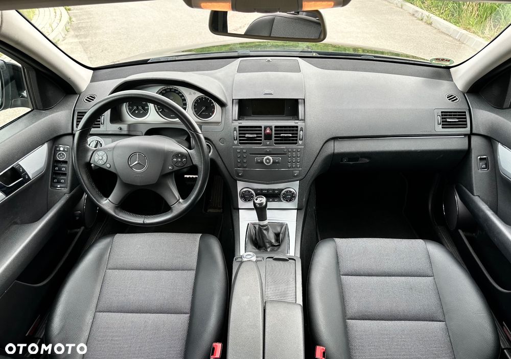Mercedes-Benz Klasa C 180 Kompressor Avantgarde - 34