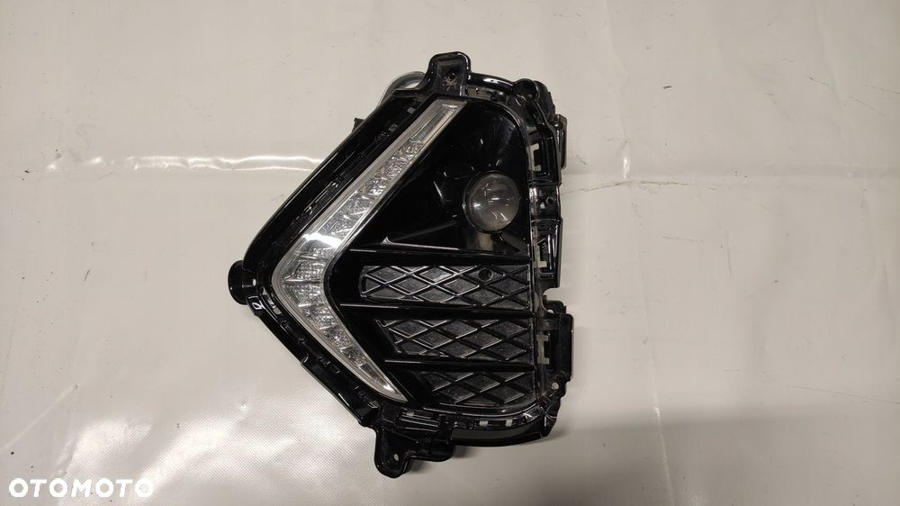 TUCSON N-LINE KRATKA HALOGEN LAMPA LED DRL PRAWA 92208D7700 - 1