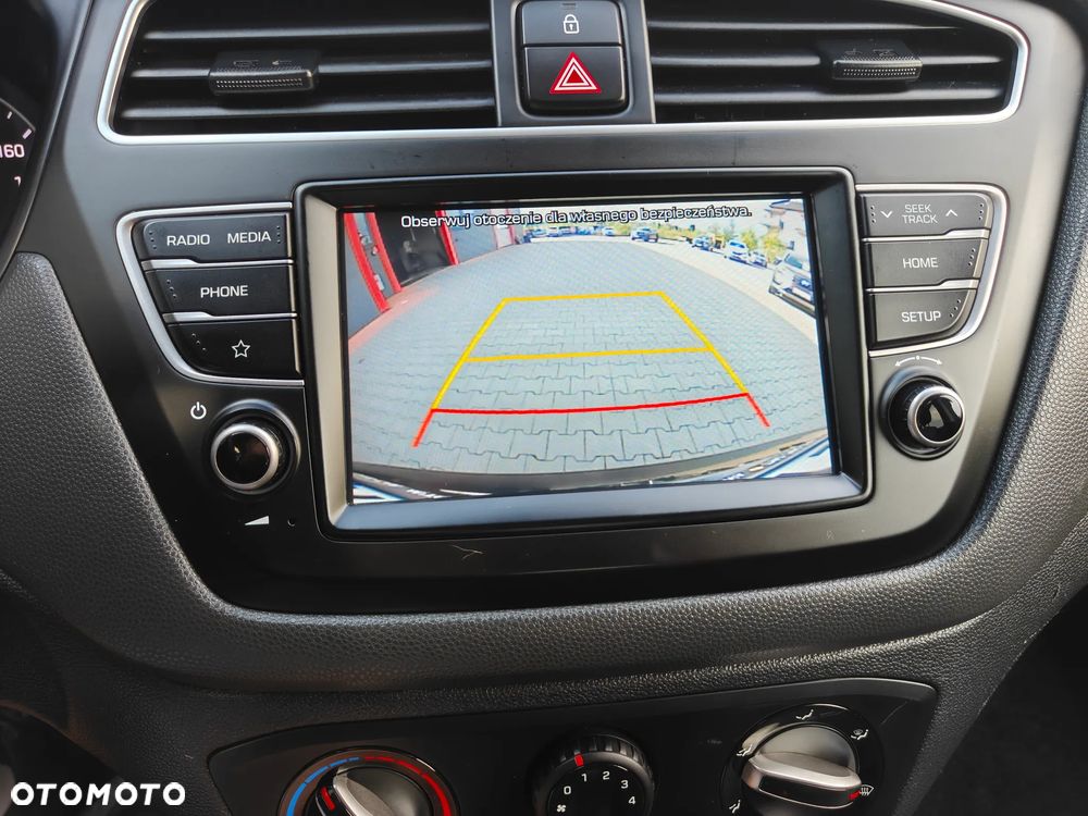 Hyundai i20 - 27