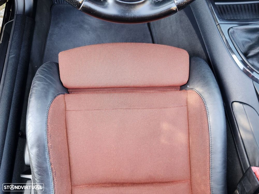 BMW 118 i Cabrio Edition Sport - 32