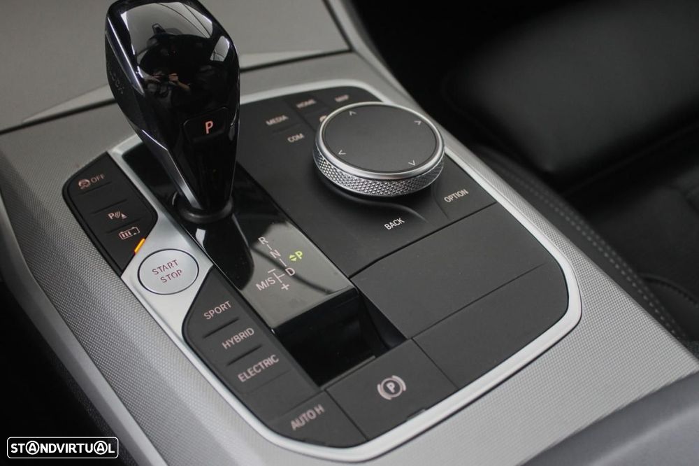 BMW 320 e Line Sport Auto - 32