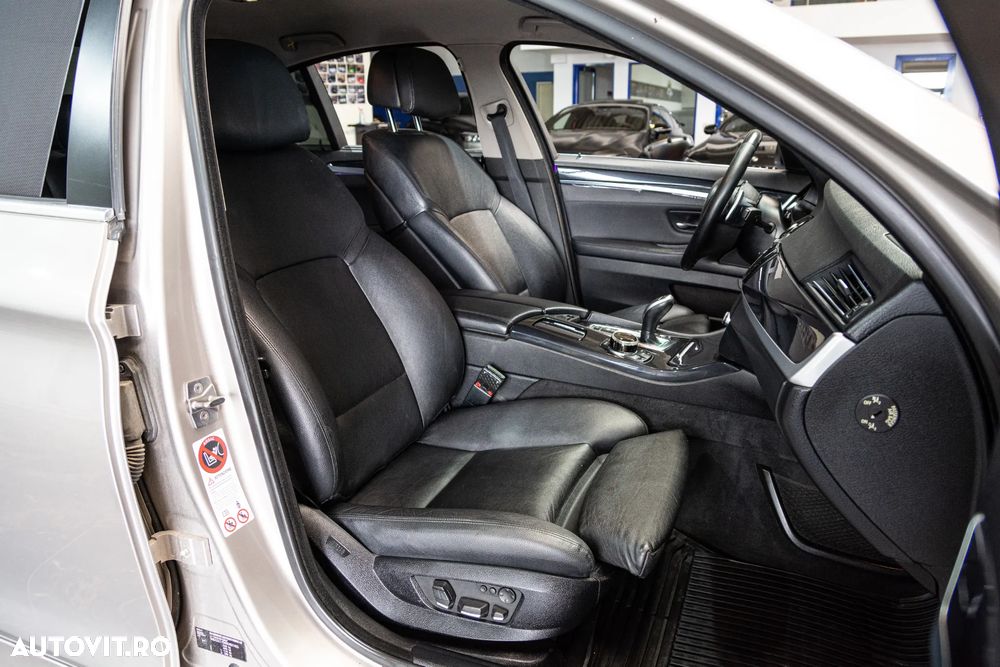 BMW Seria 5 525d xDrive - 8