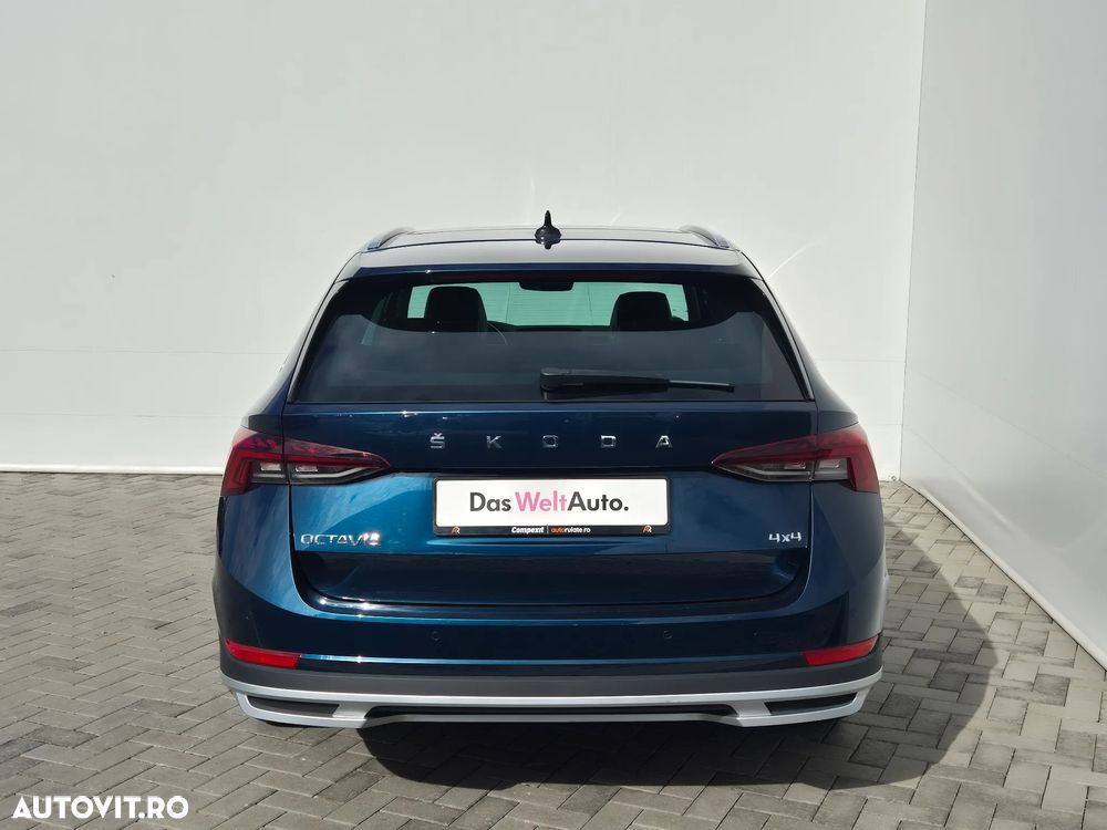 Skoda Octavia 2.0 TDI DSG 4X4 Scout - 4