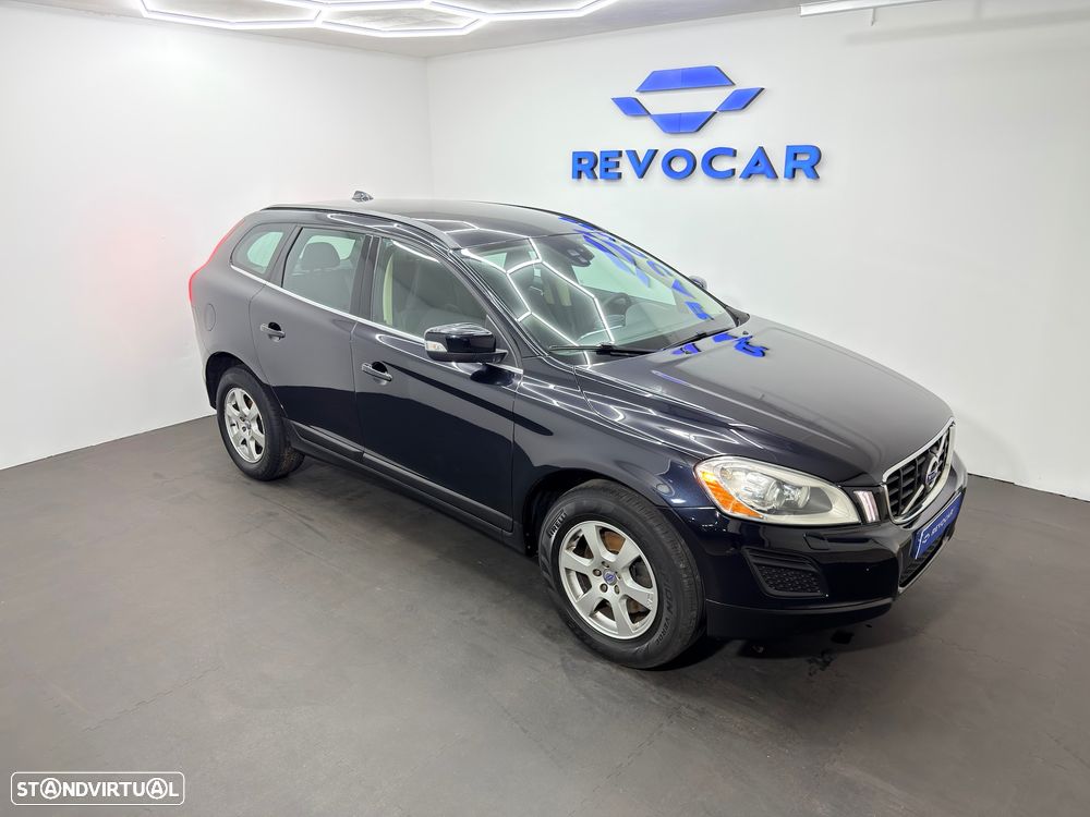 Volvo XC 60 2.0 D4 DRIVe Momentum - 36