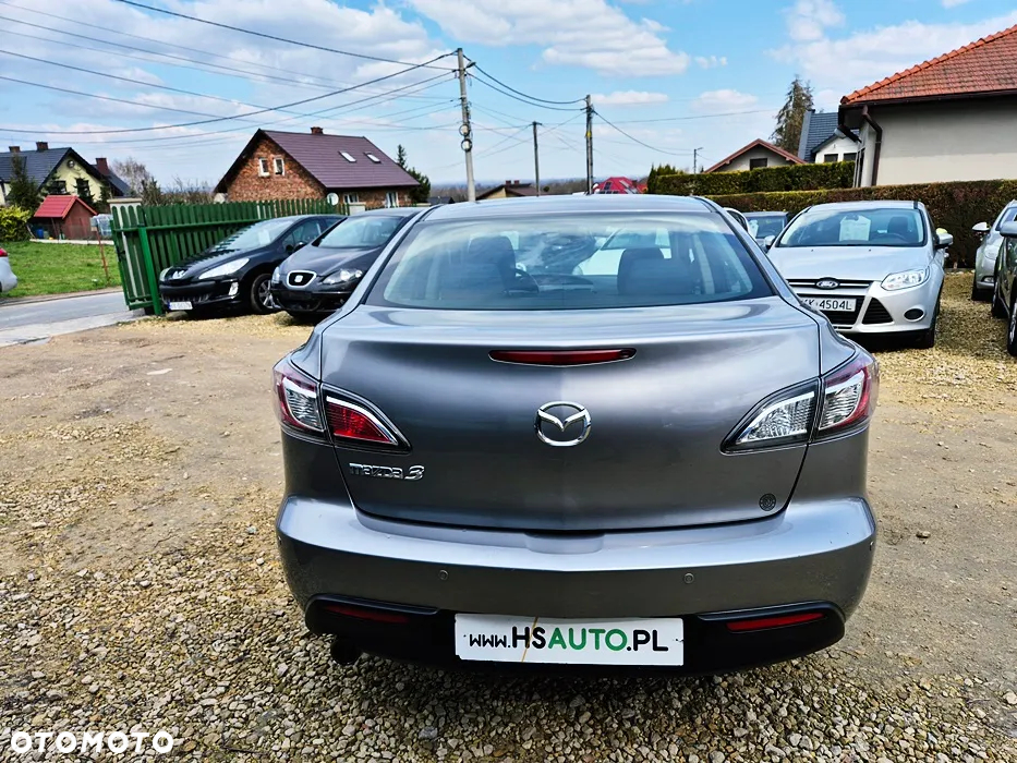 Mazda 3 2.0 Exclusive + - 19