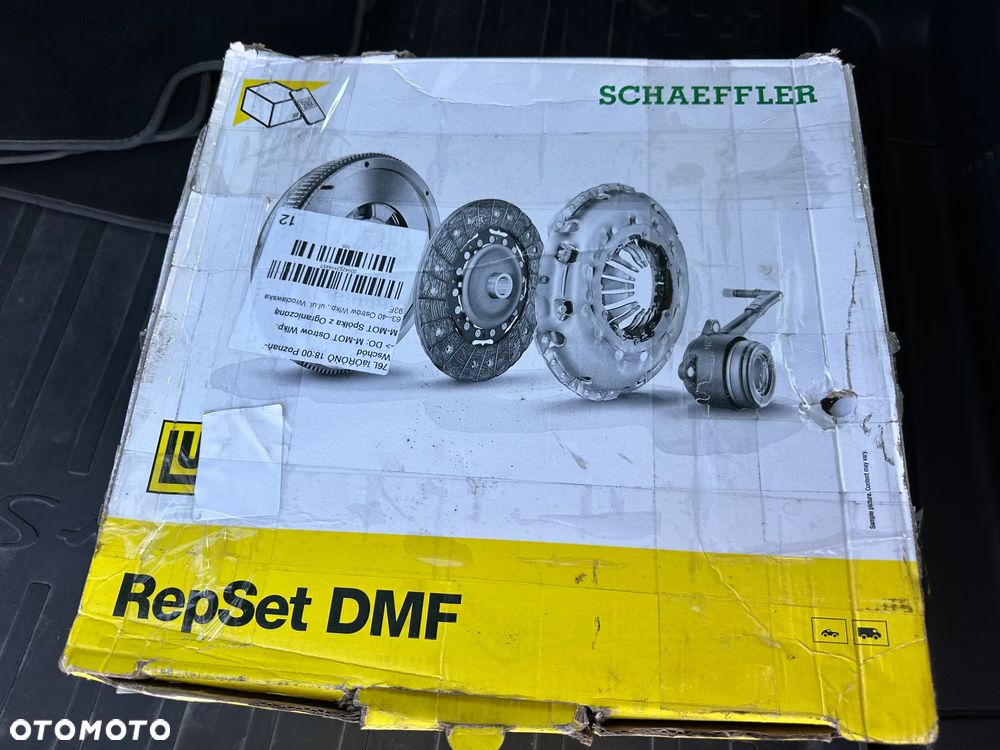 Ford S-Max 2.0 TDCi DPF Titanium - 37