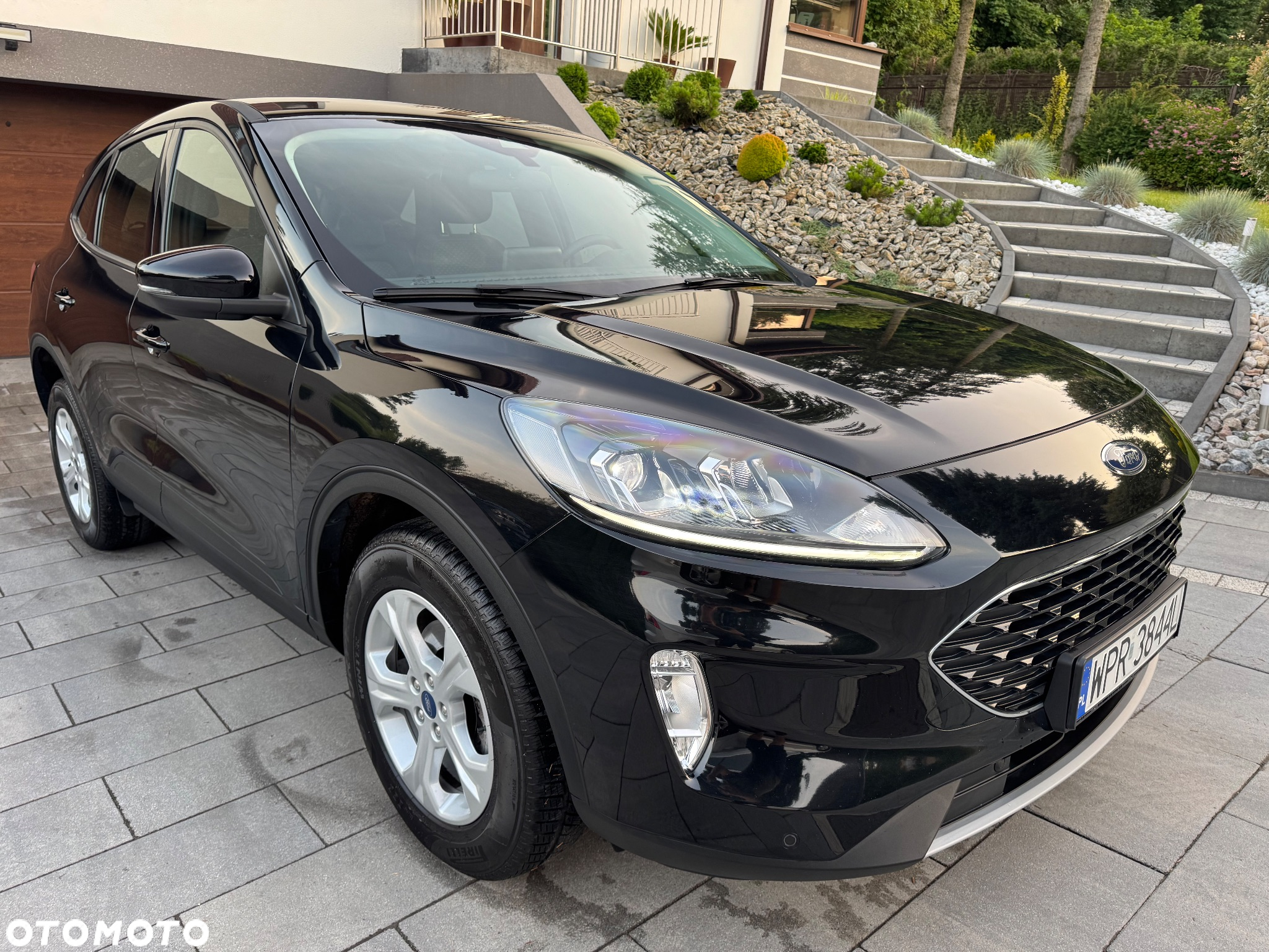 Ford Kuga - 4