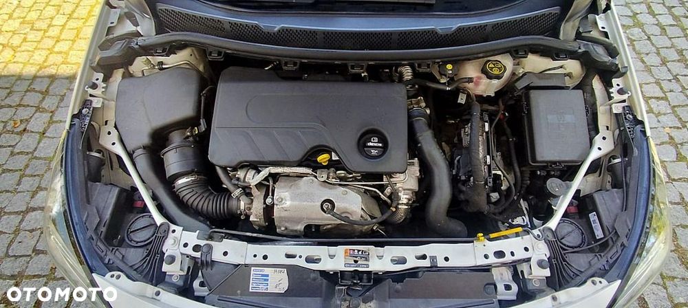 Opel Astra - 16