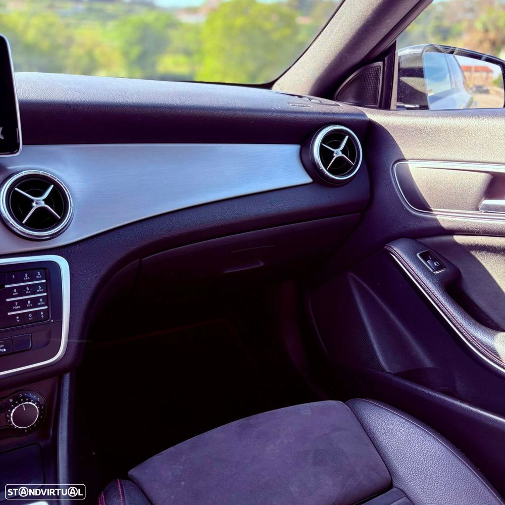 Mercedes-Benz CLA 180 - 11